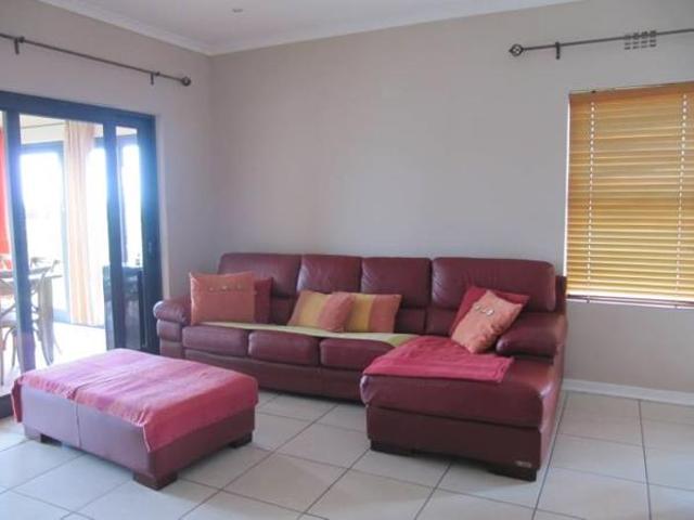 3 Bedroom Townhouse in Plattekloof