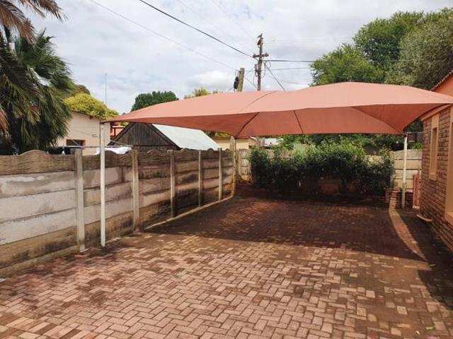 3 Bedroom Townhouse in Potchefstroom Central