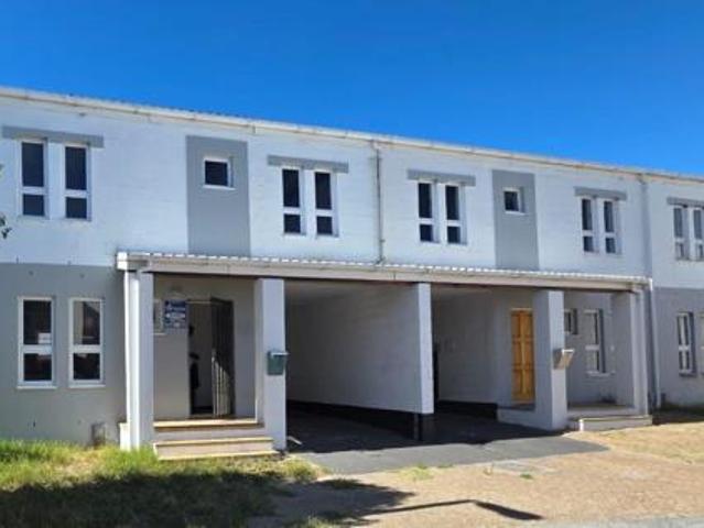 3 Bedroom Townhouse in Ruyterwacht