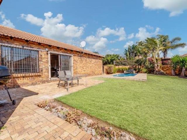3 Bedroom Townhouse in Radiokop