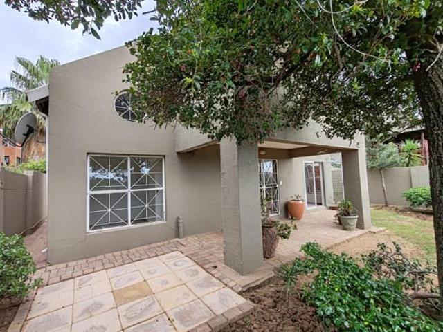 3 Bedroom Townhouse in Radiokop