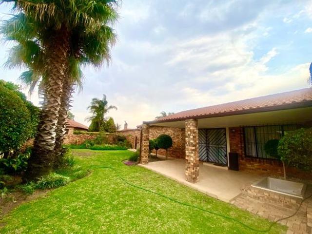 3 Bedroom Townhouse in Radiokop