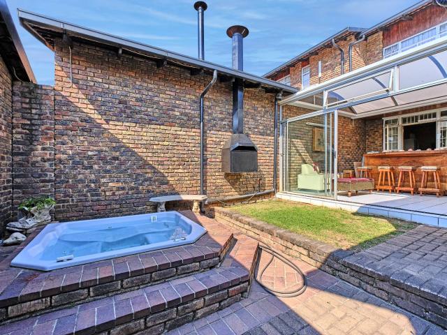 3 Bedroom Townhouse in Randpark Ridge