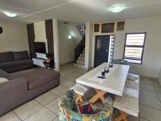 3 Bedroom Townhouse in Raslouw