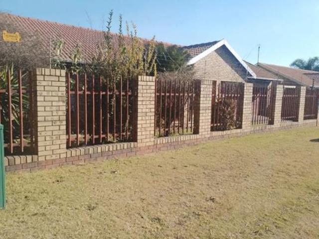 3 Bedroom Townhouse in Reyno Ridge