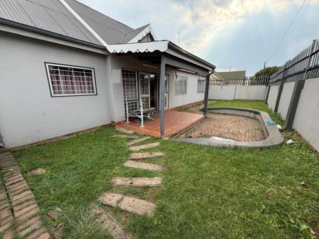 3 Bedroom Townhouse in Reyno Ridge