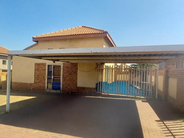 3 Bedroom Townhouse in Reyno Ridge