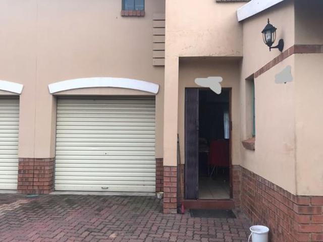 3 Bedroom Townhouse in Reyno Ridge