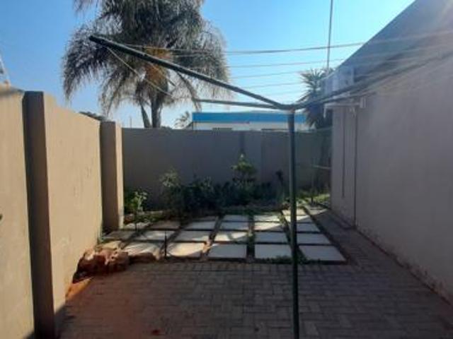 3 Bedroom Townhouse in Rhodesdene