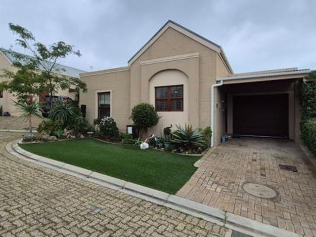3 Bedroom Townhouse in Riebeek West