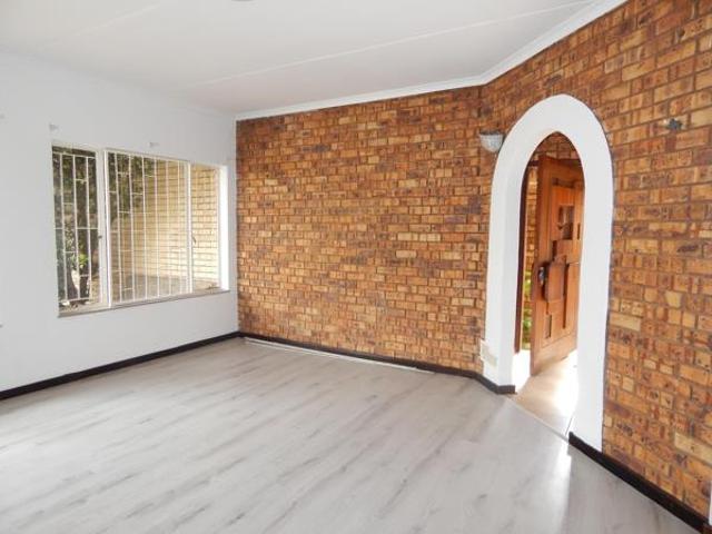 3 Bedroom Townhouse in Rietvalleirand