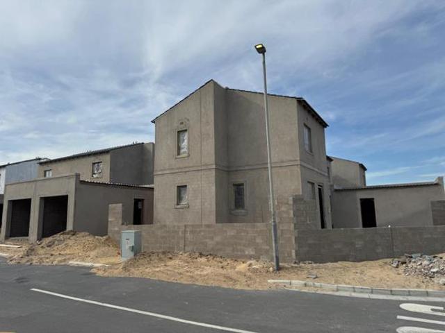 3 Bedroom Townhouse in Rivergate