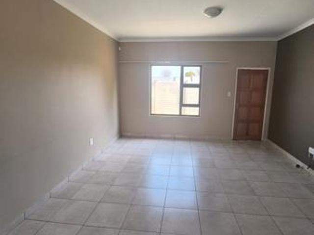 3 Bedroom Townhouse in Riversdale