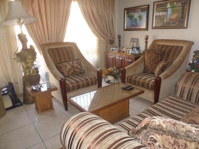 3 Bedroom Townhouse in Riversdale