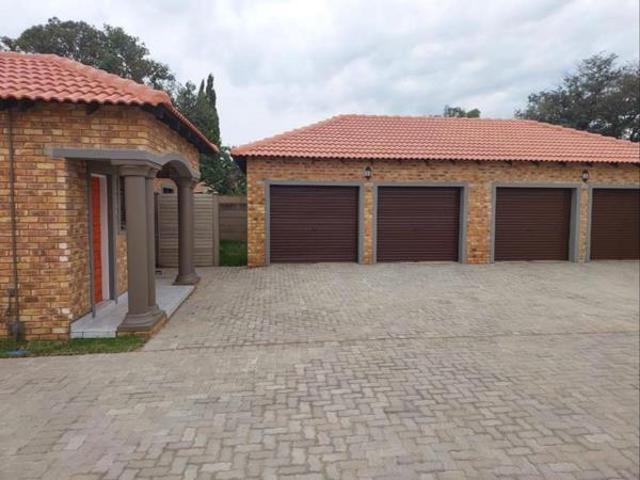 3 Bedroom Townhouse in Riversdale