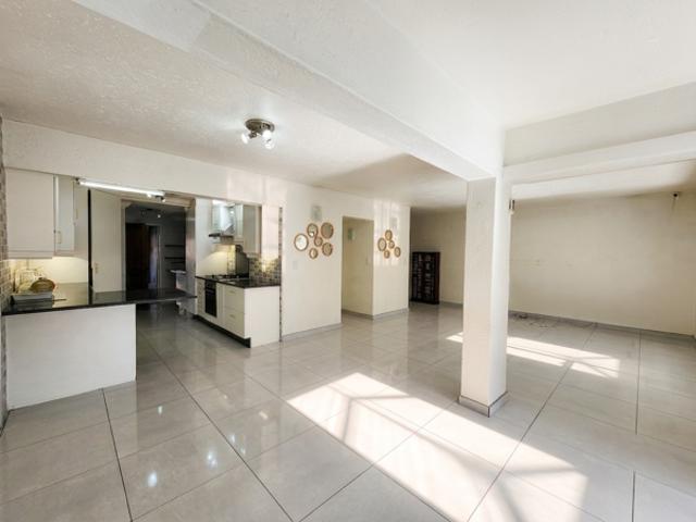 3 Bedroom Townhouse in Roodekrans