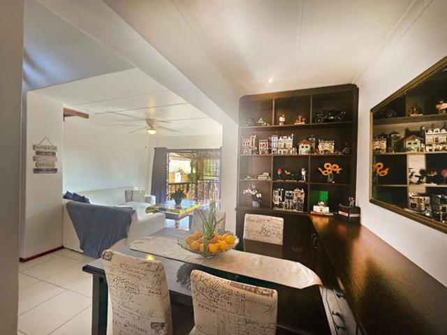 3 Bedroom Townhouse in Roodepoort Central