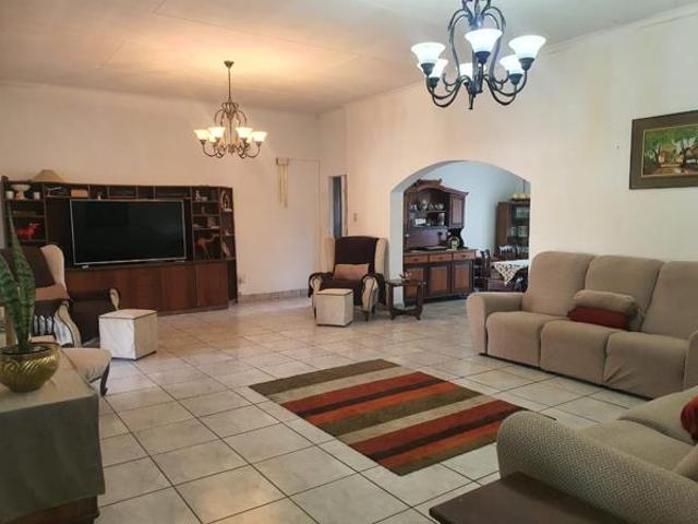 3 Bedroom Townhouse in Roseville