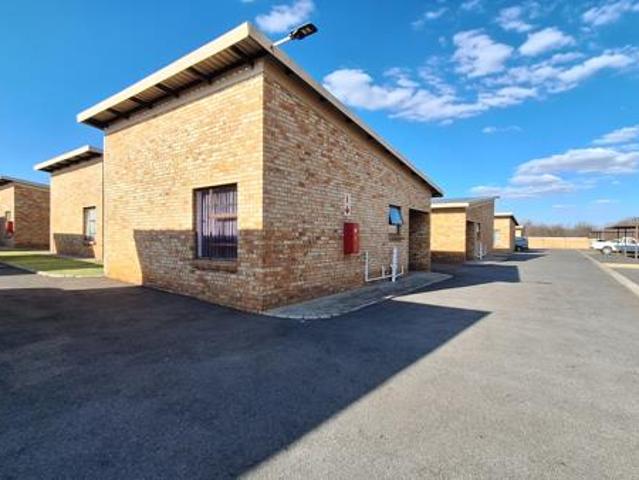 3 Bedroom Townhouse in Staalrus