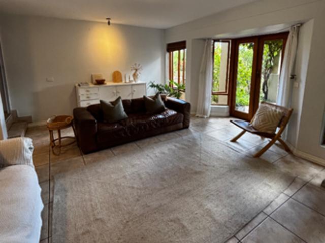 3 Bedroom Townhouse in Stellenbosch Outlying