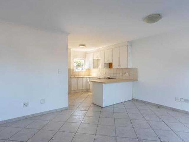 3 Bedroom Townhouse in Strand Central