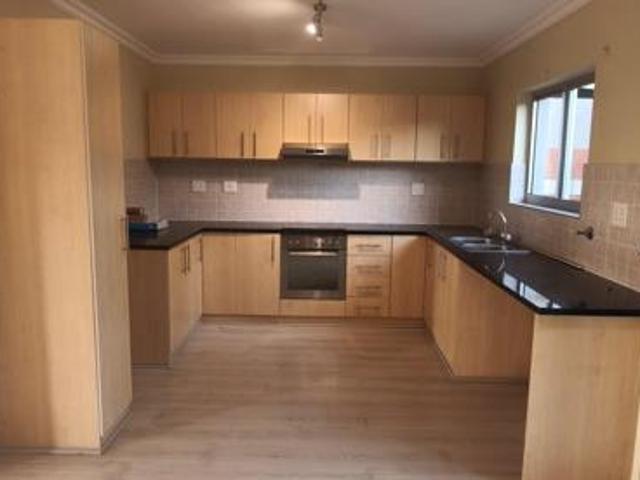 3 Bedroom Townhouse in Strand South