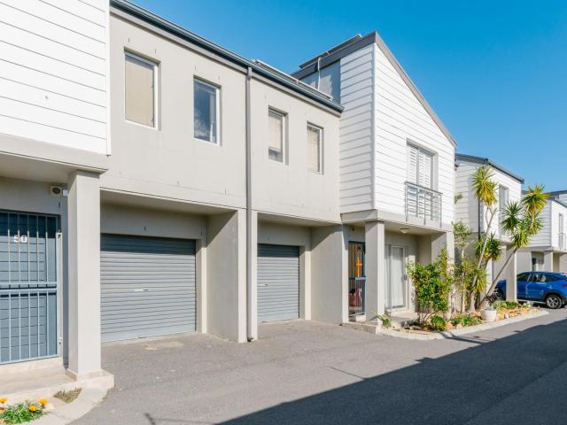 3 Bedroom Townhouse in Strand South