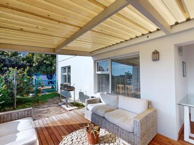 3 Bedroom Townhouse in Summerstrand
