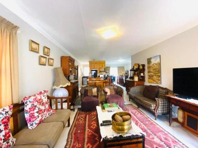 3 Bedroom Townhouse in Sunnyridge
