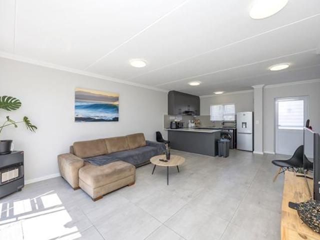 3 Bedroom Townhouse in Sunningdale