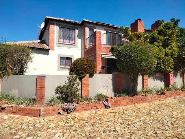 3 Bedroom Townhouse in Sundowner