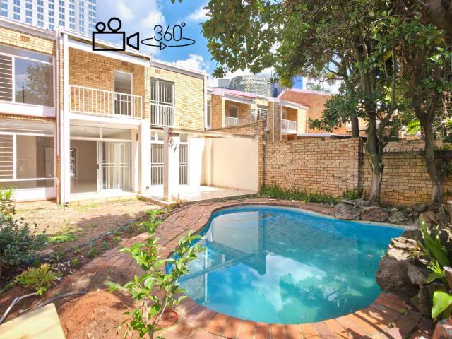 3 Bedroom Townhouse in Sandown