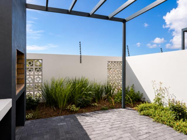 3 Bedroom Townhouse in Sandown
