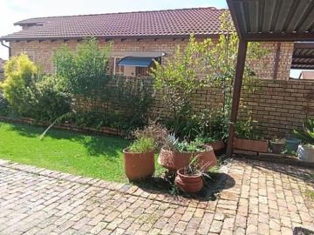 3 Bedroom Townhouse in Sasolburg Ext 11