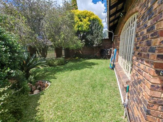 3 Bedroom Townhouse in Sasolburg Ext 11