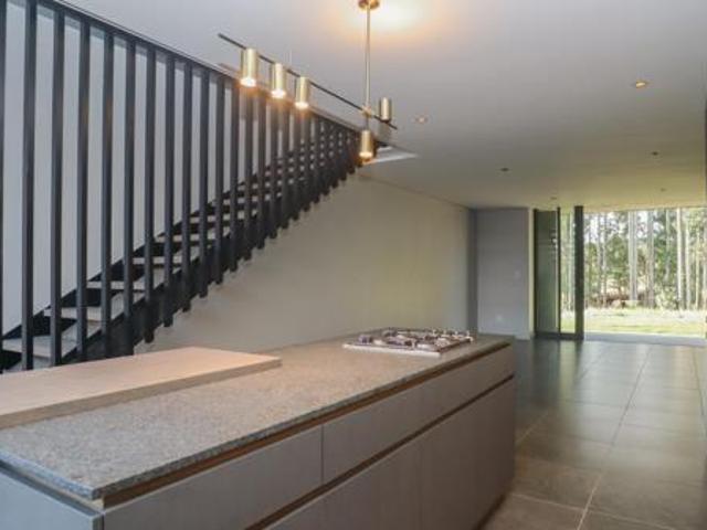 3 Bedroom Townhouse in Sheffield Beach