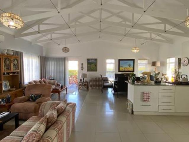 3 Bedroom Townhouse in Shelly Beach