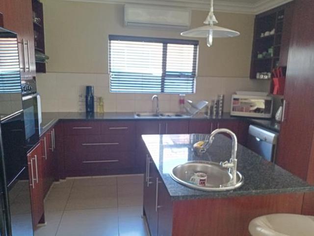 3 Bedroom Townhouse in Shellyvale