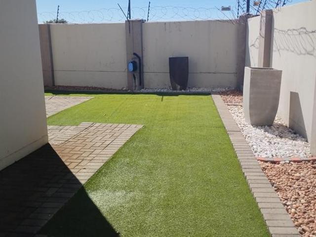 3 Bedroom Townhouse in Shellyvale