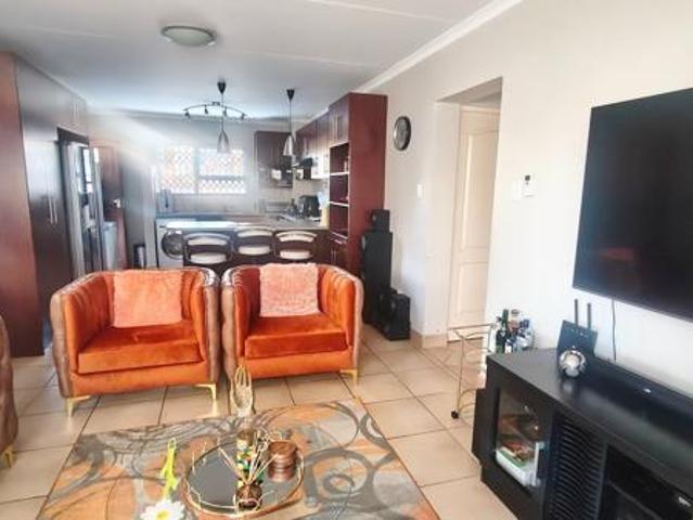 3 Bedroom Townhouse in Shellyvale