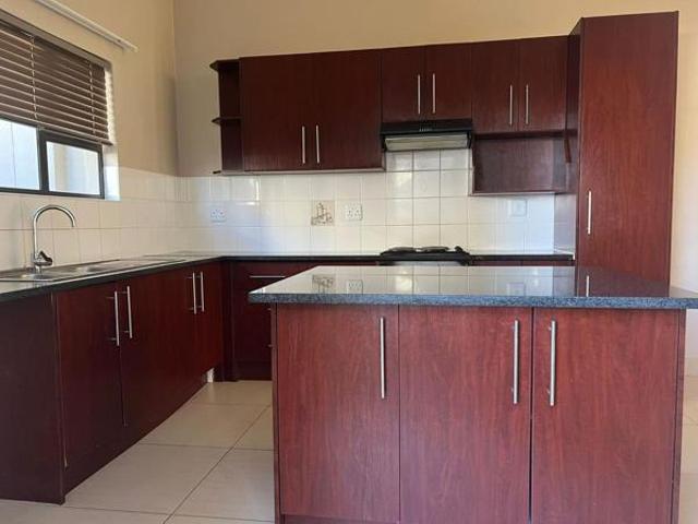 3 Bedroom Townhouse in Shellyvale