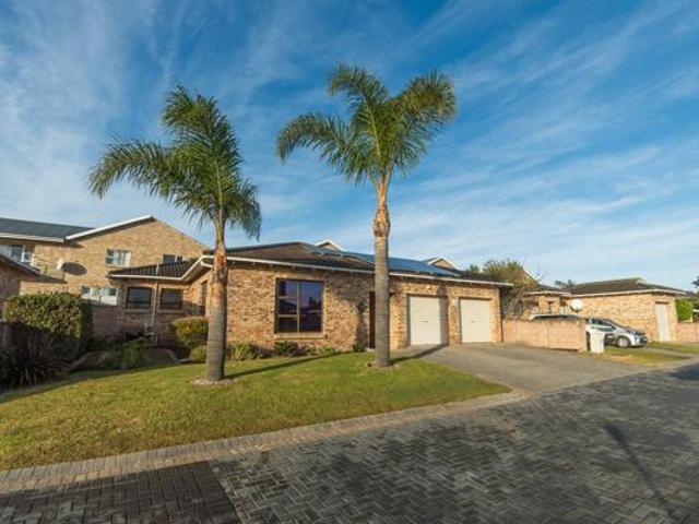 3 Bedroom Townhouse in Sherwood