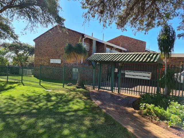 3 Bedroom Townhouse in Sinoville