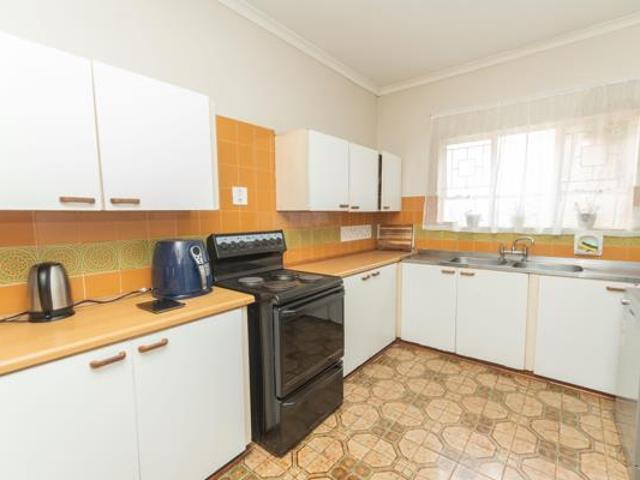 3 Bedroom Townhouse in South End
