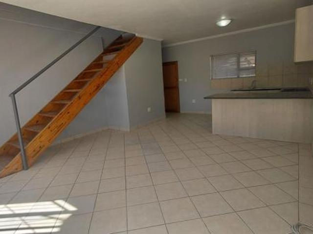 3 Bedroom Townhouse in Spitskop SH