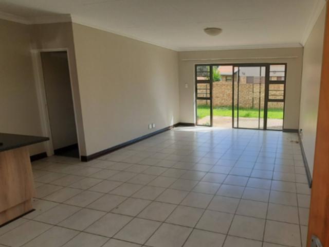 3 Bedroom Townhouse in Spitskop SH