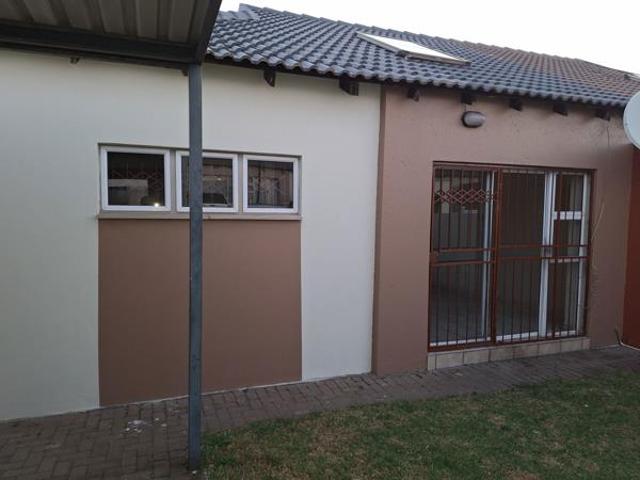3 Bedroom Townhouse in Tasbet Park
