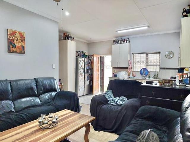 3 Bedroom Townhouse in Terra Nova
