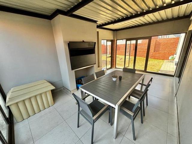3 Bedroom Townhouse in Terra Nova