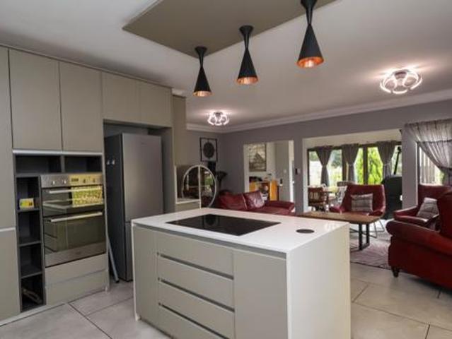 3 Bedroom Townhouse in The Coves